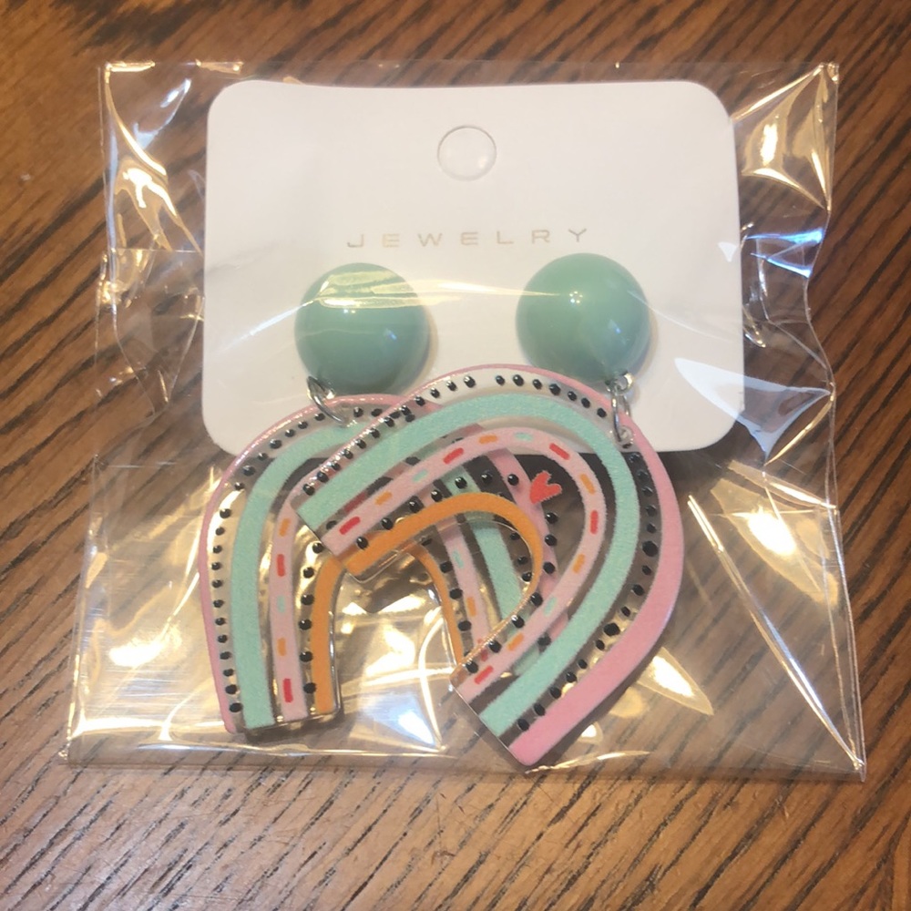 U shaped dangle earrings - Picture 3 of 3